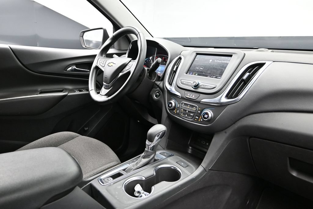 Used 2024 Chevrolet Equinox LT AWD/4WD image 13