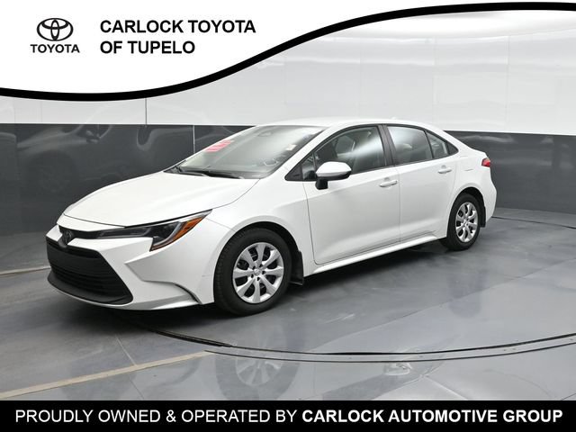 Used 2026 Toyota Corolla LE FWD image 9