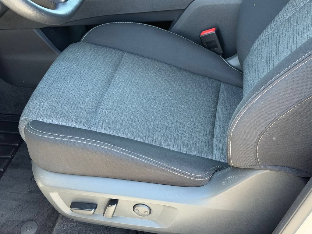 Used 2023 Nissan Rogue SV AWD/4WD image 25