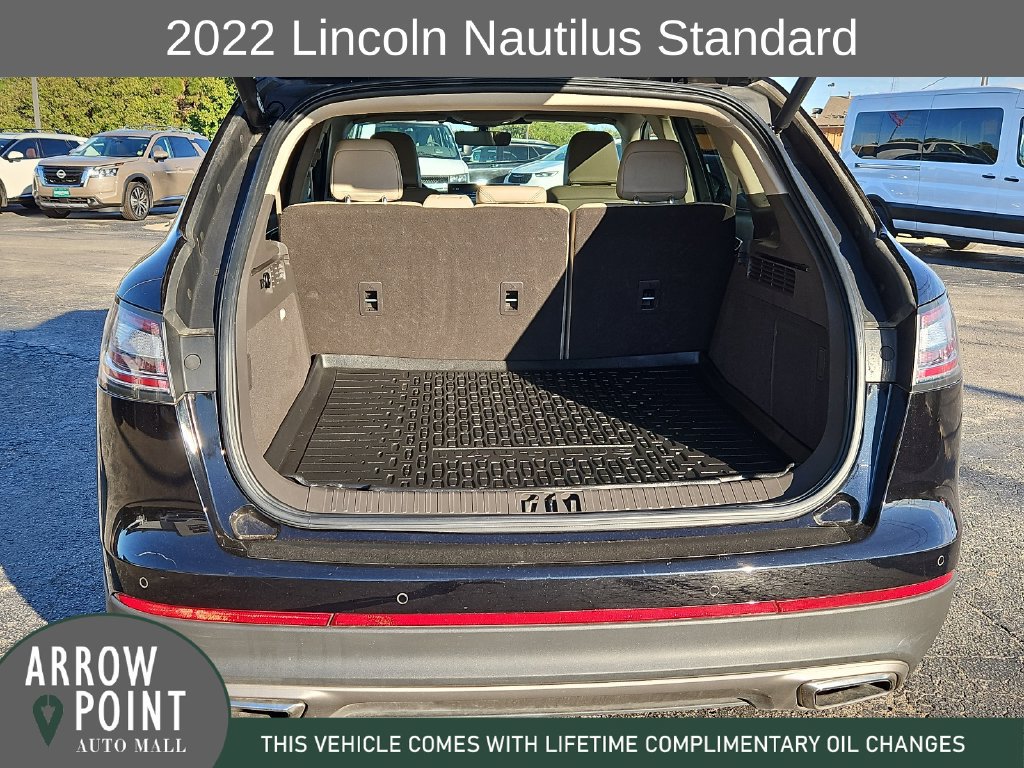 Used 2022 Lincoln Nautilus FWD w/ Premium Package image 17