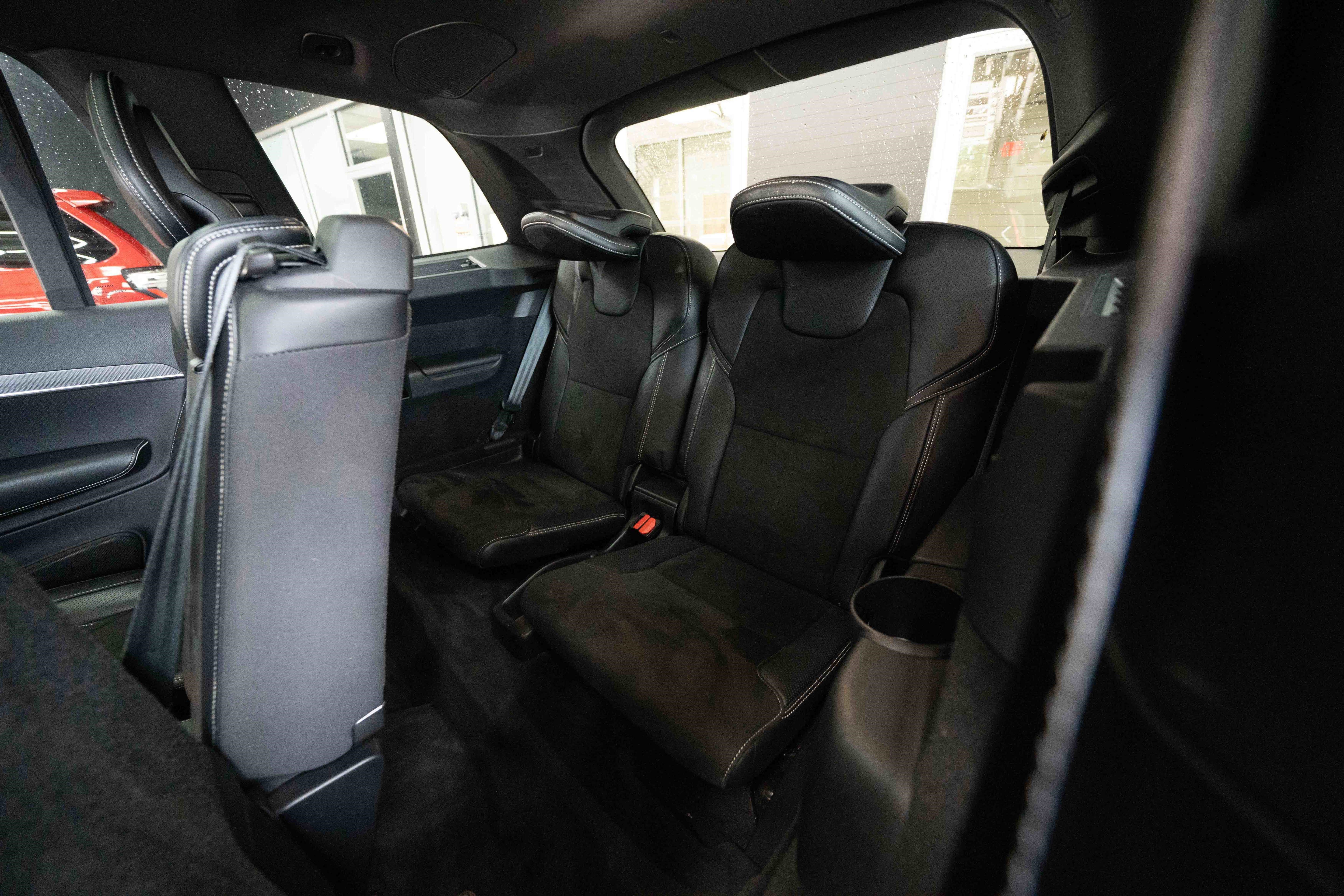 Used 2018 Volvo XC90 T8 R-Design w/ Convenience Package AWD/4WD image 24