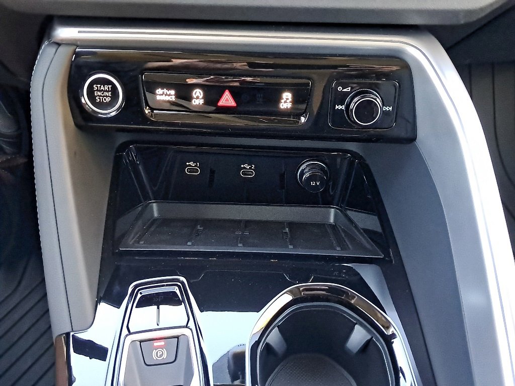 New 2025 Audi Q5 Premium Plus image 24