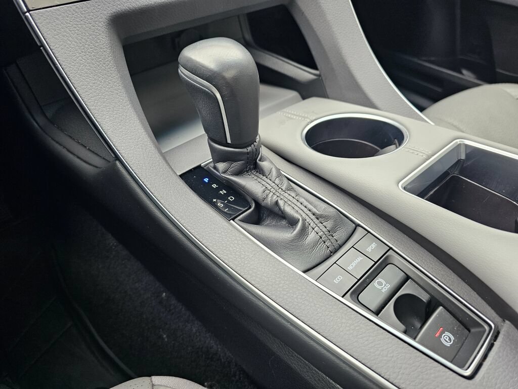 Used 2020 Toyota Avalon Limited w/ Advanced Safety Package FWD image 25