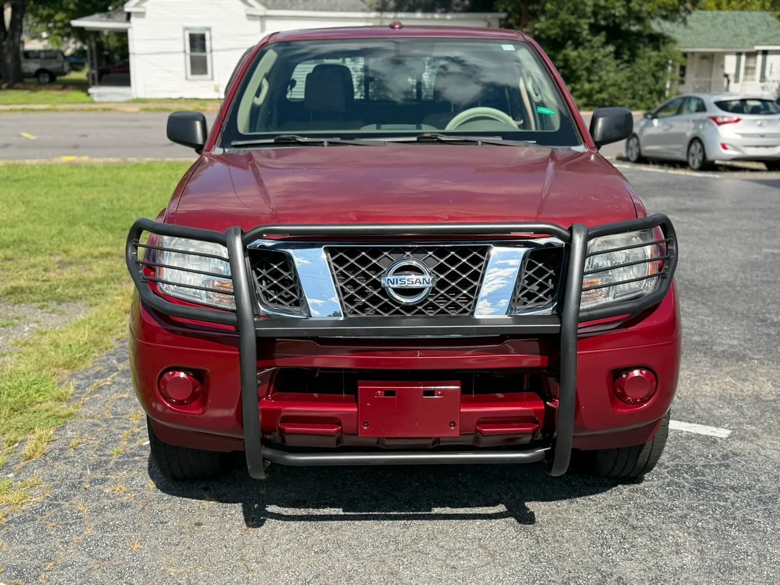 Used 2016 Nissan Frontier SV AWD/4WD image 2