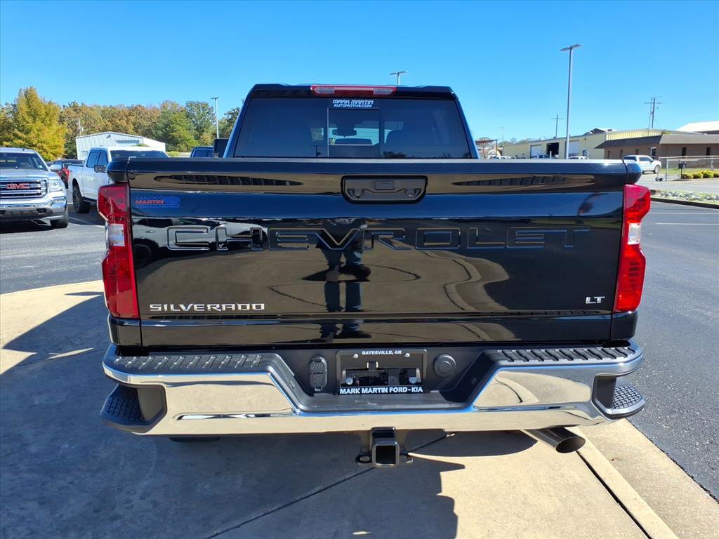 Used 2025 Chevrolet Silverado 2500 LT image 4
