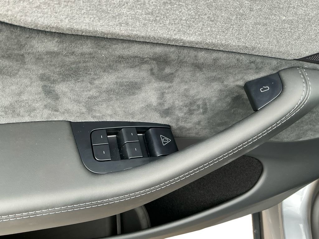 Used 2026 Tesla Model Y 2WD image 20