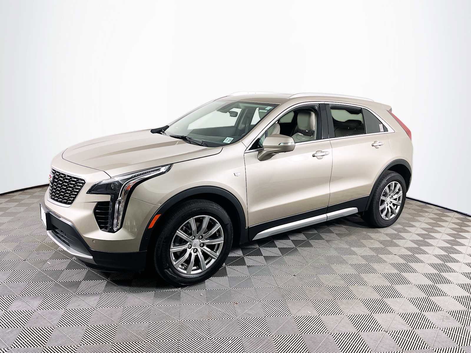 Certified 2022 Cadillac XT4 Premium Luxury w/ Enhanced Visibility Package
