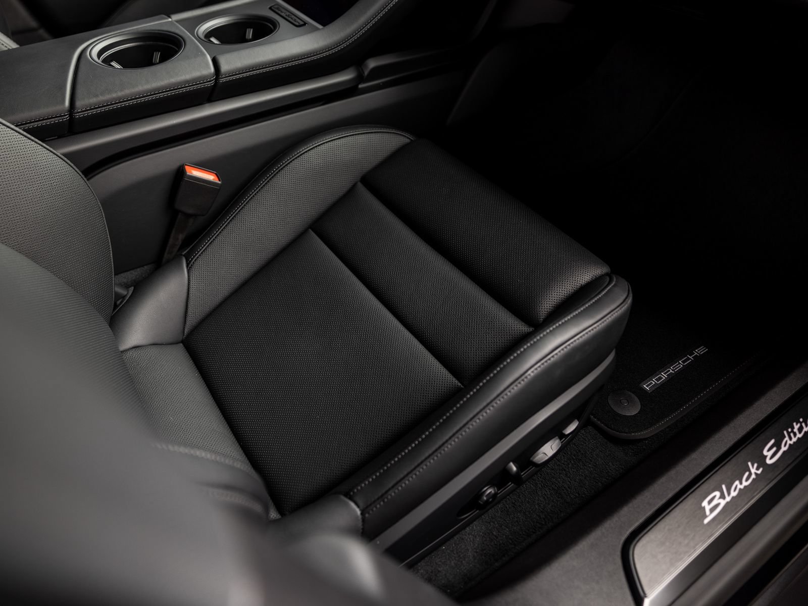 New 2026 Porsche Taycan AWD/4WD image 52