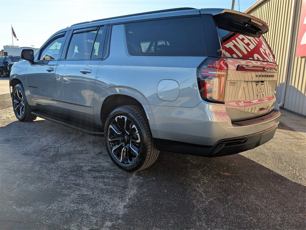 Certified 2023 Chevrolet Suburban RST w/ Luxury Package image 3