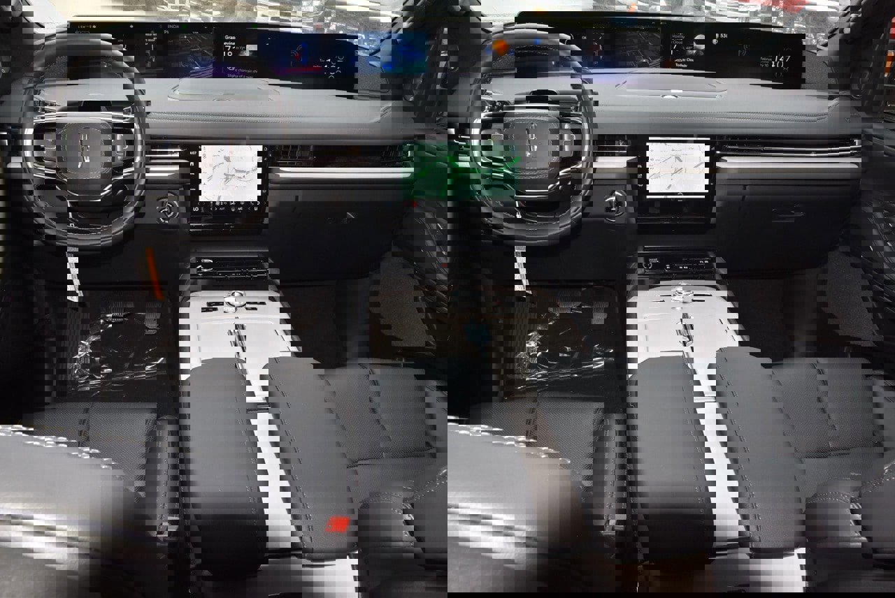 New 2025 Lincoln Navigator L Reserve w/ Jet Appearance Package image 24