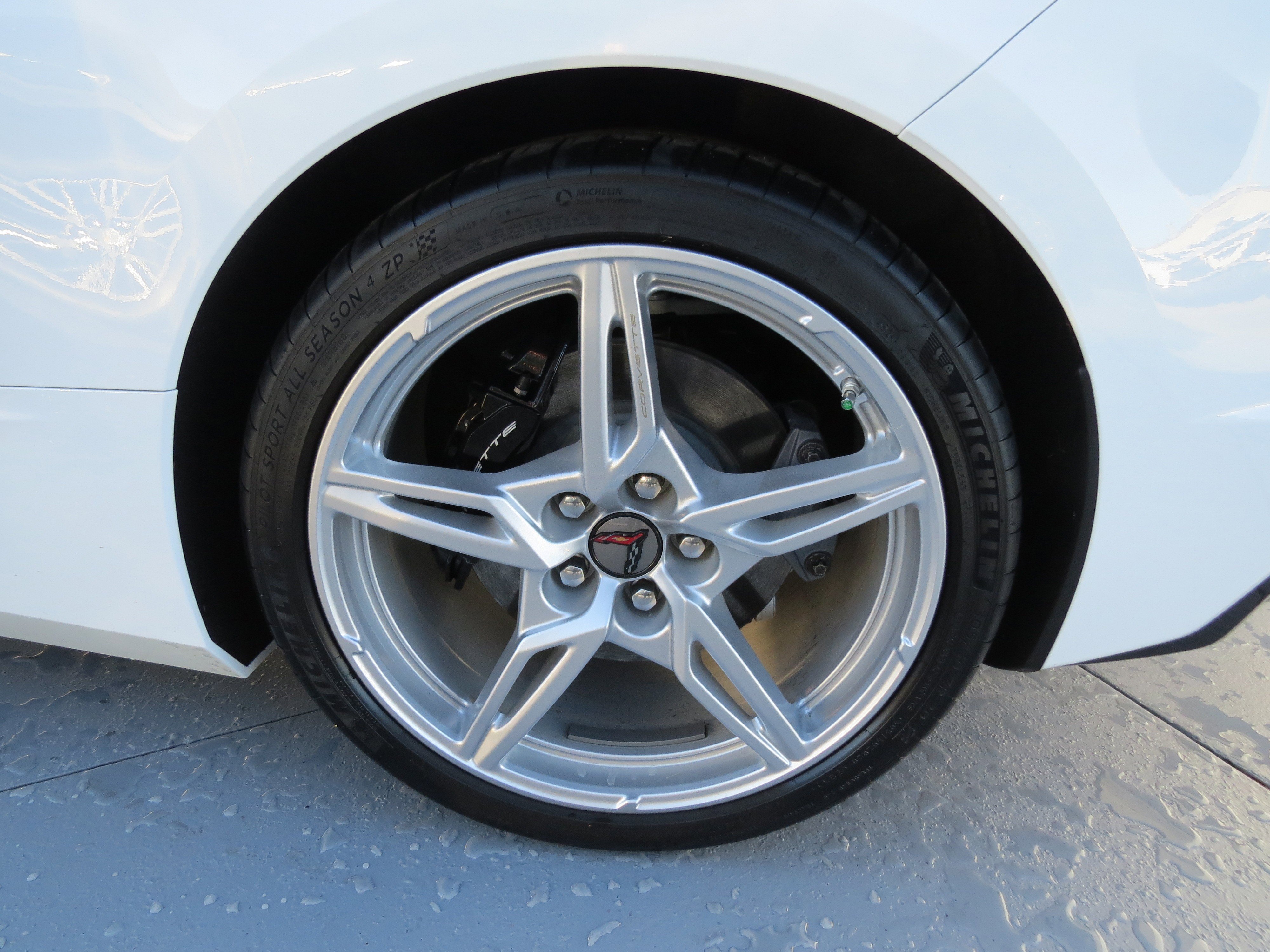 Used 2025 Chevrolet Corvette Stingray Coupe w/ 1LT image 9