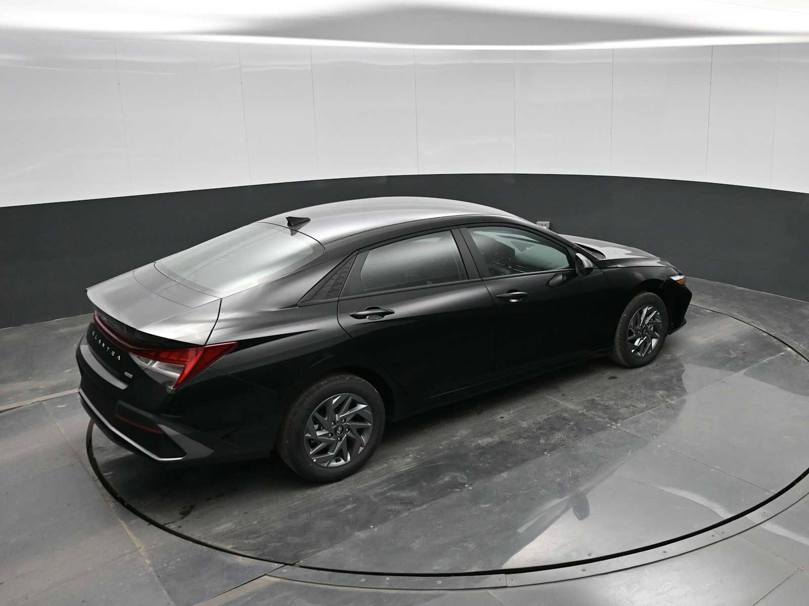 New 2026 Hyundai Elantra Blue image 29