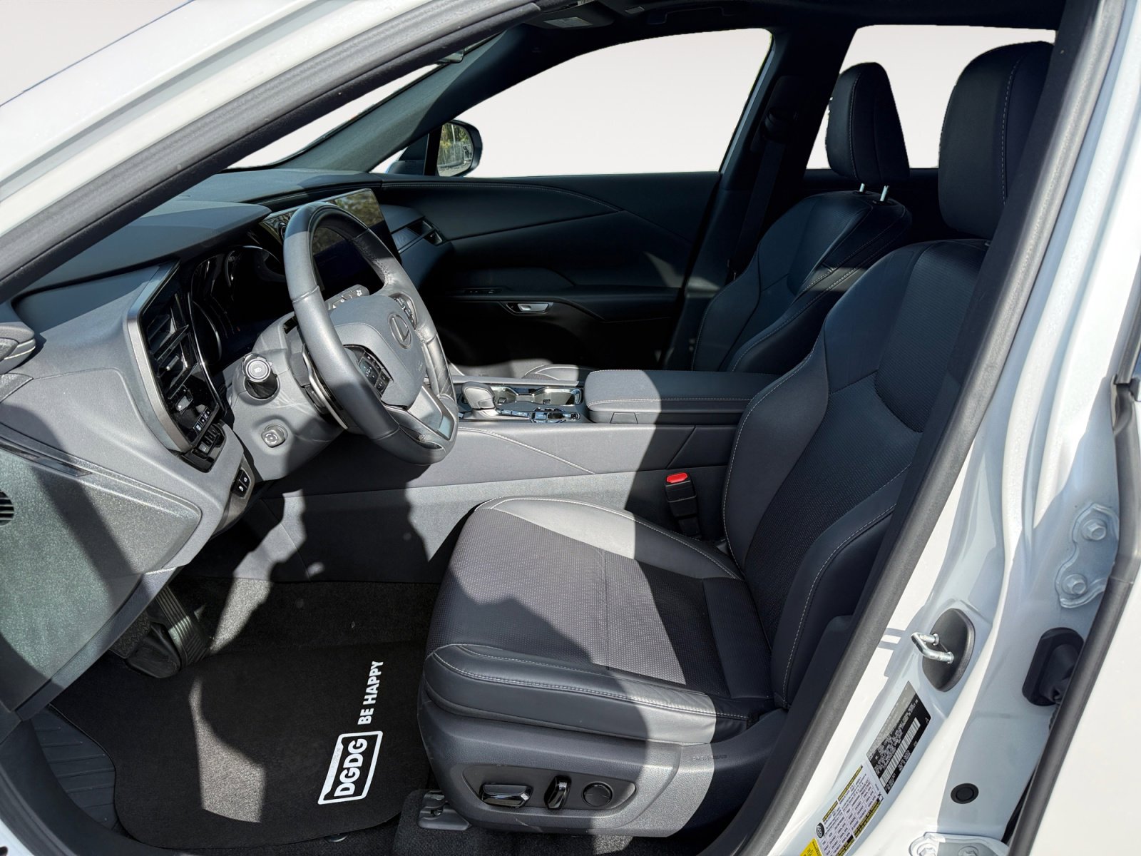 Used 2023 Lexus RX 350 Premium Plus w/ Accessory Package image 10