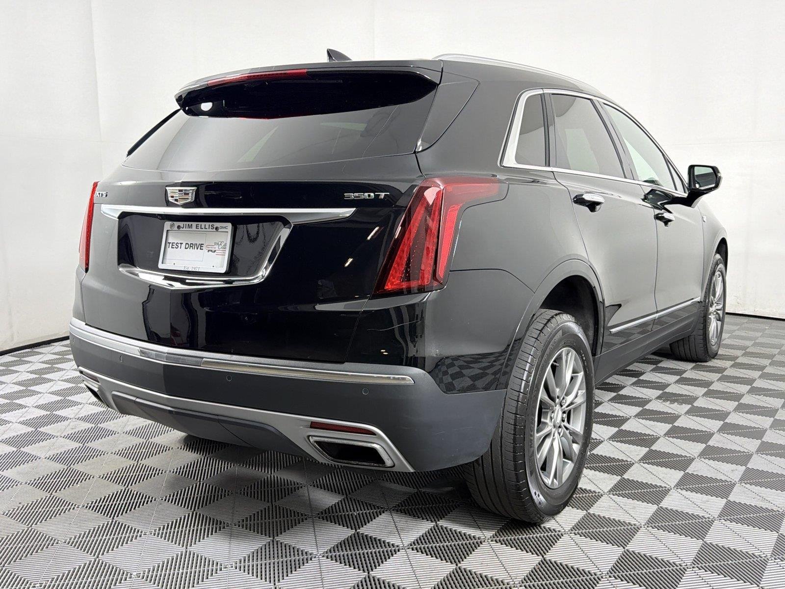 Certified 2023 Cadillac XT5 Premium Luxury w/ LPO, Floor Liner Package FWD image 6