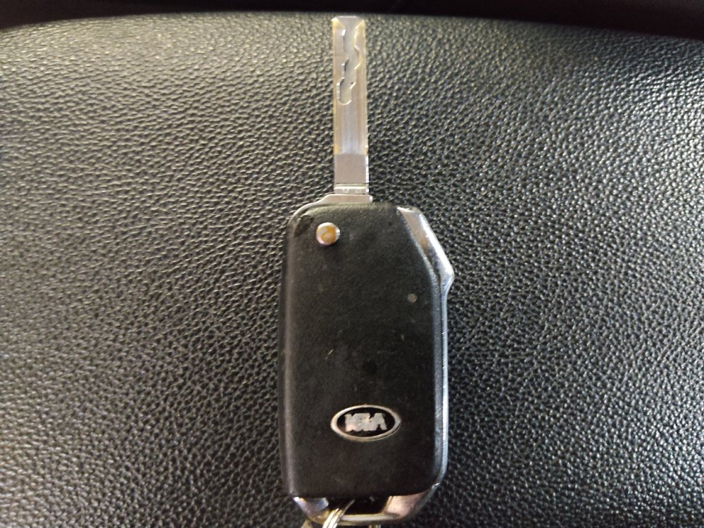 Used 2020 Kia Forte LXS FWD image 32