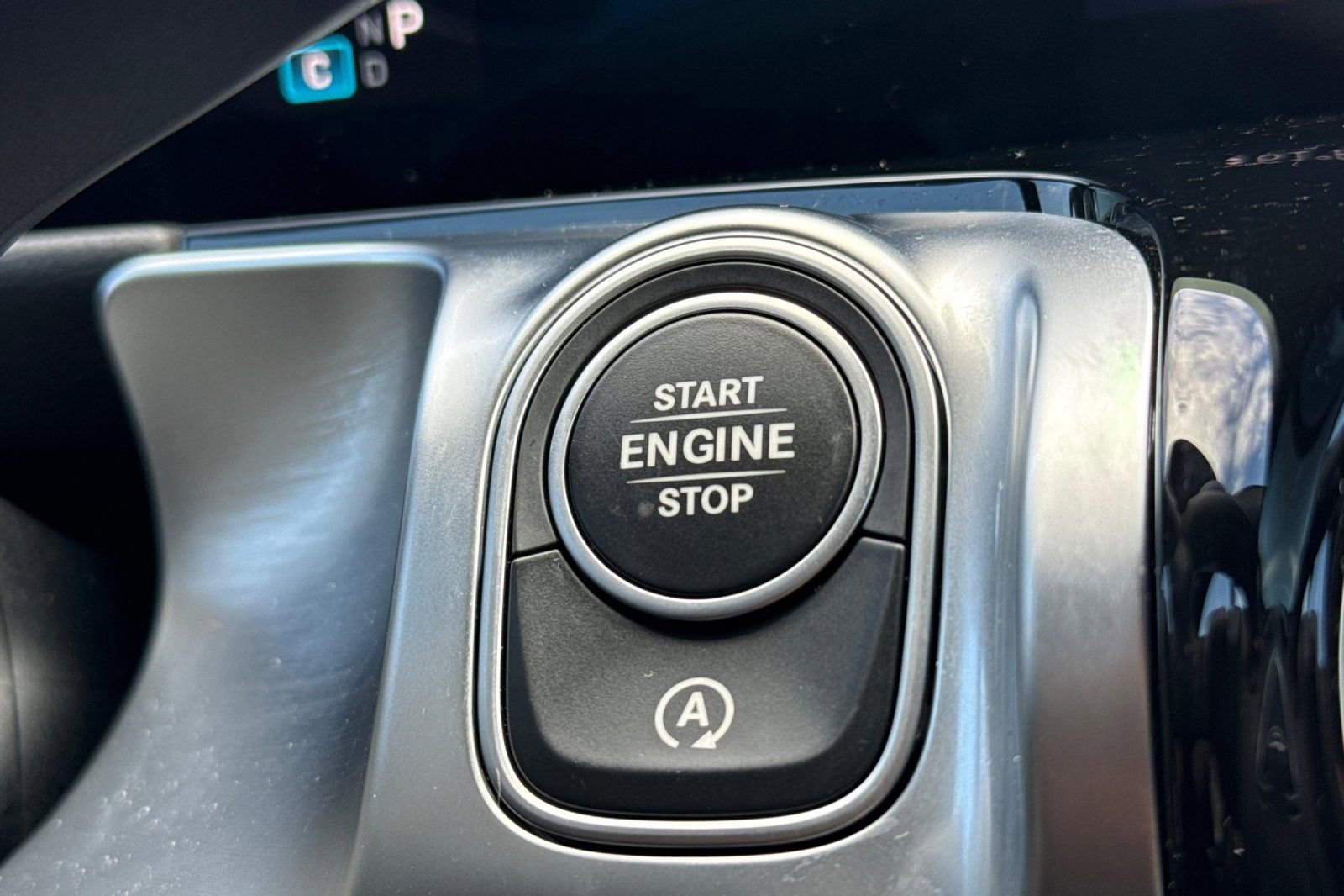 Certified 2025 Mercedes-Benz GLB 250 4MATIC image 25