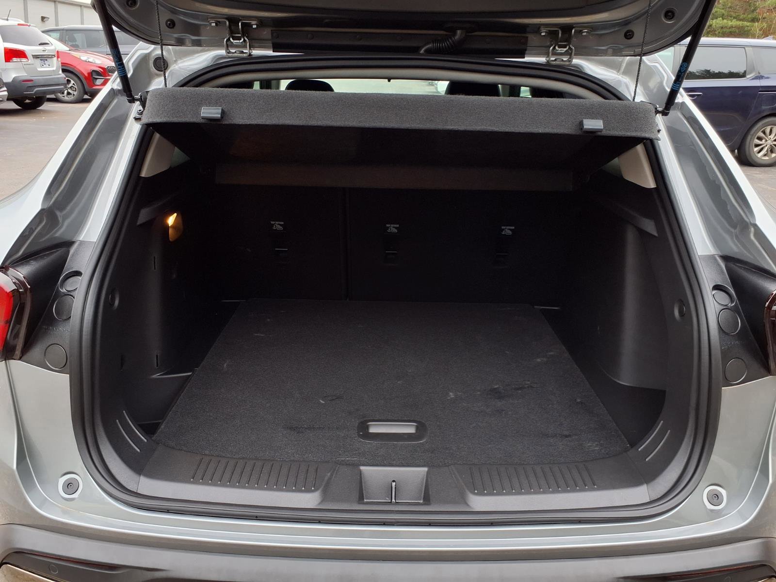 Used 2025 Chevrolet Trax ACTIV w/ Sunroof Package image 25