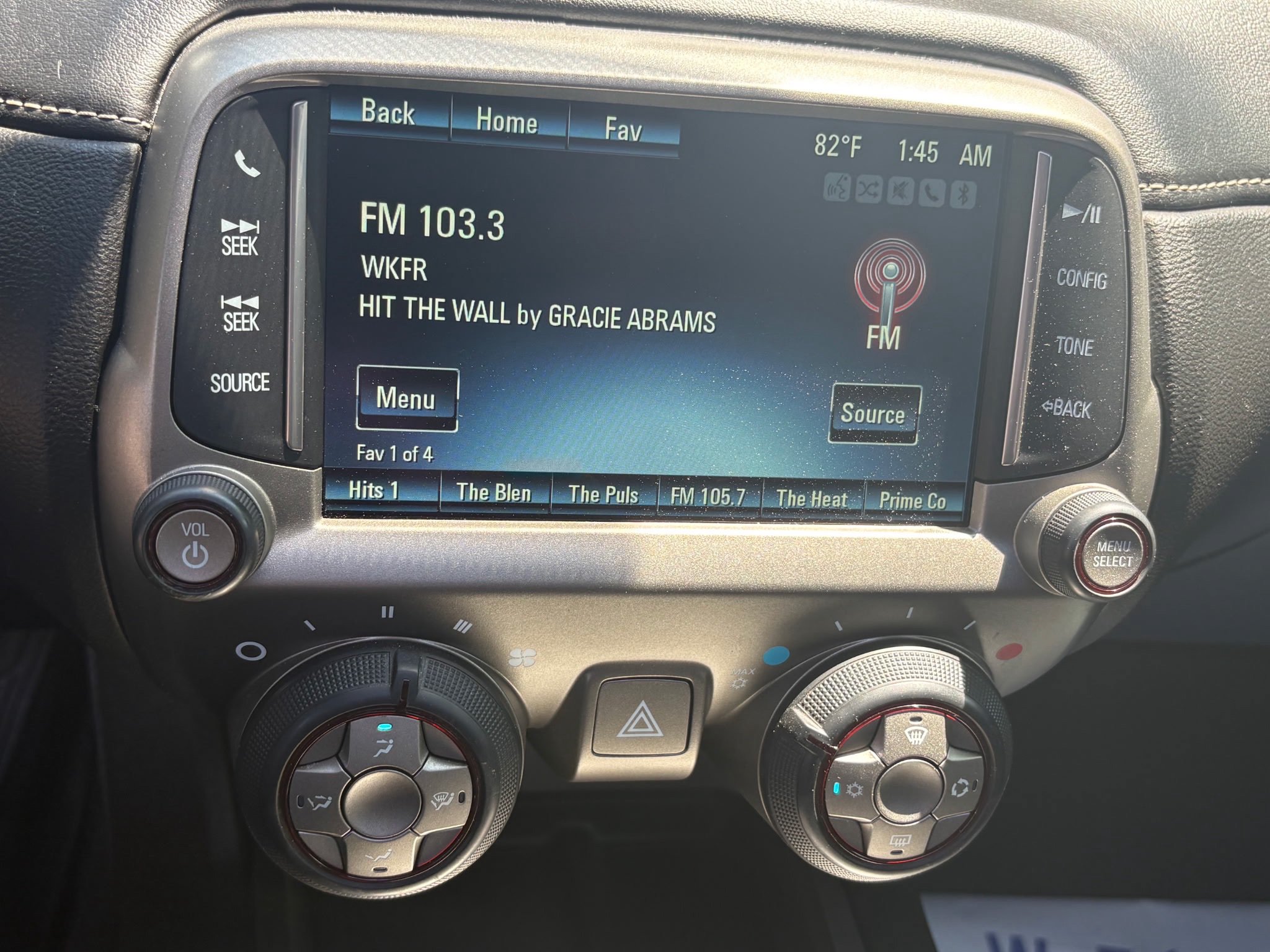 Used 2014 Chevrolet Camaro SS RWD image 16