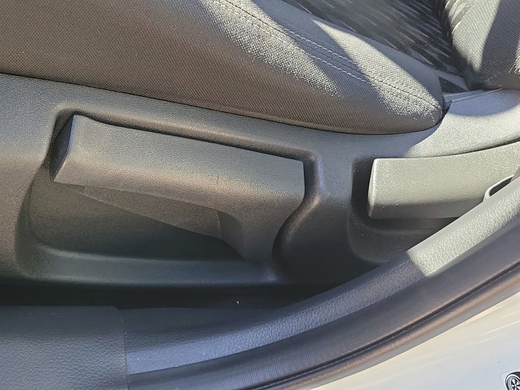 Used 2017 Nissan Rogue S image 26