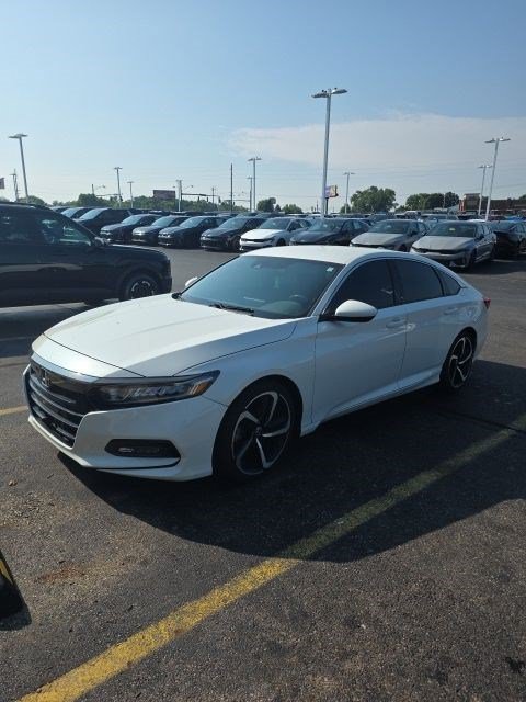 Used 2018 Honda Accord Sport image 6
