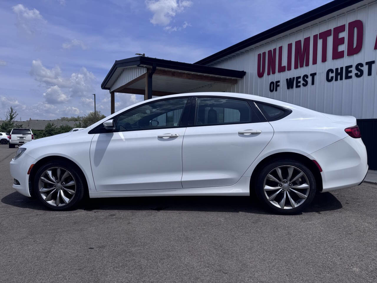 Used 2016 Chrysler 200 S w/ Comfort Group FWD image 8