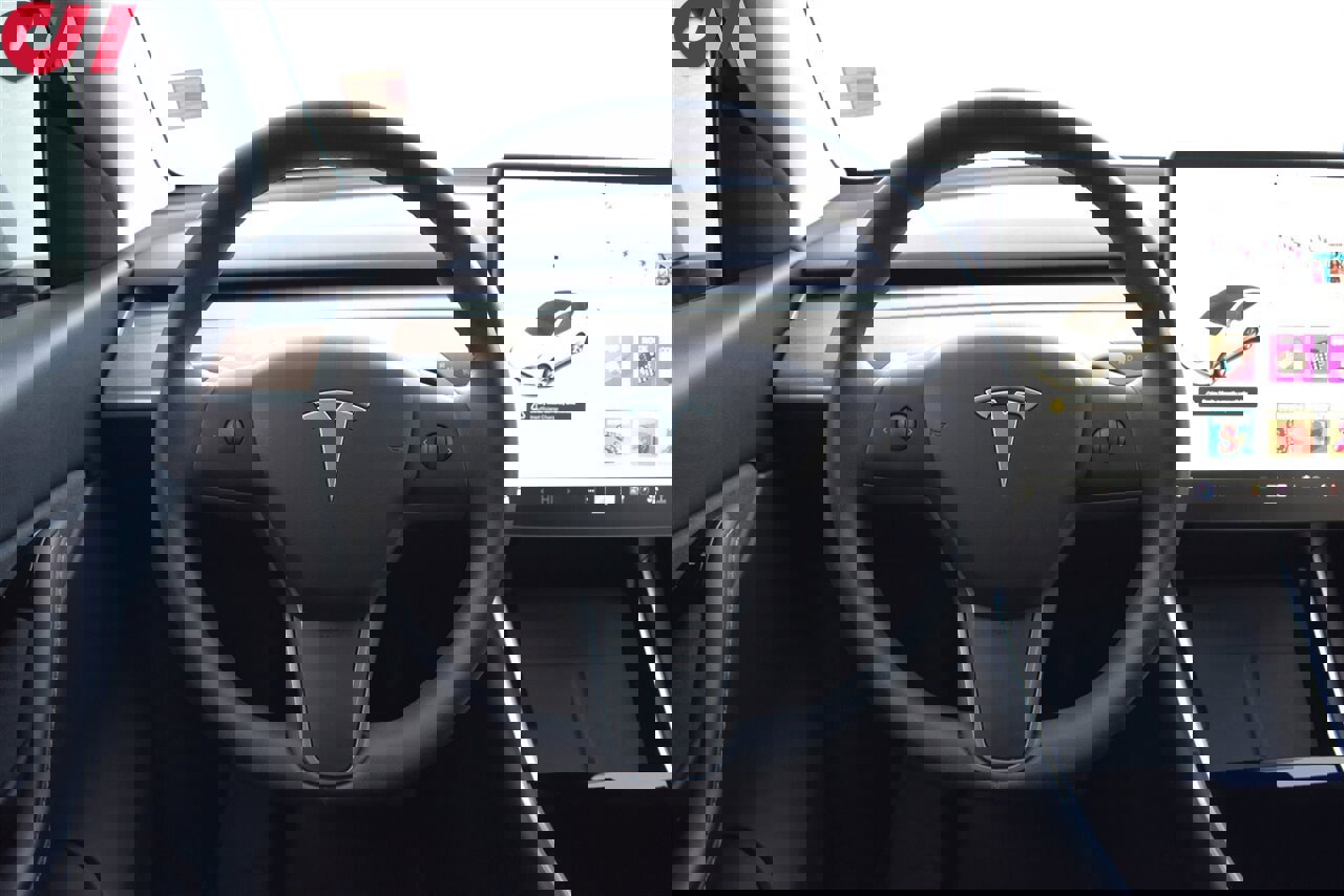 Used 2020 Tesla Model Y Long Range image 14