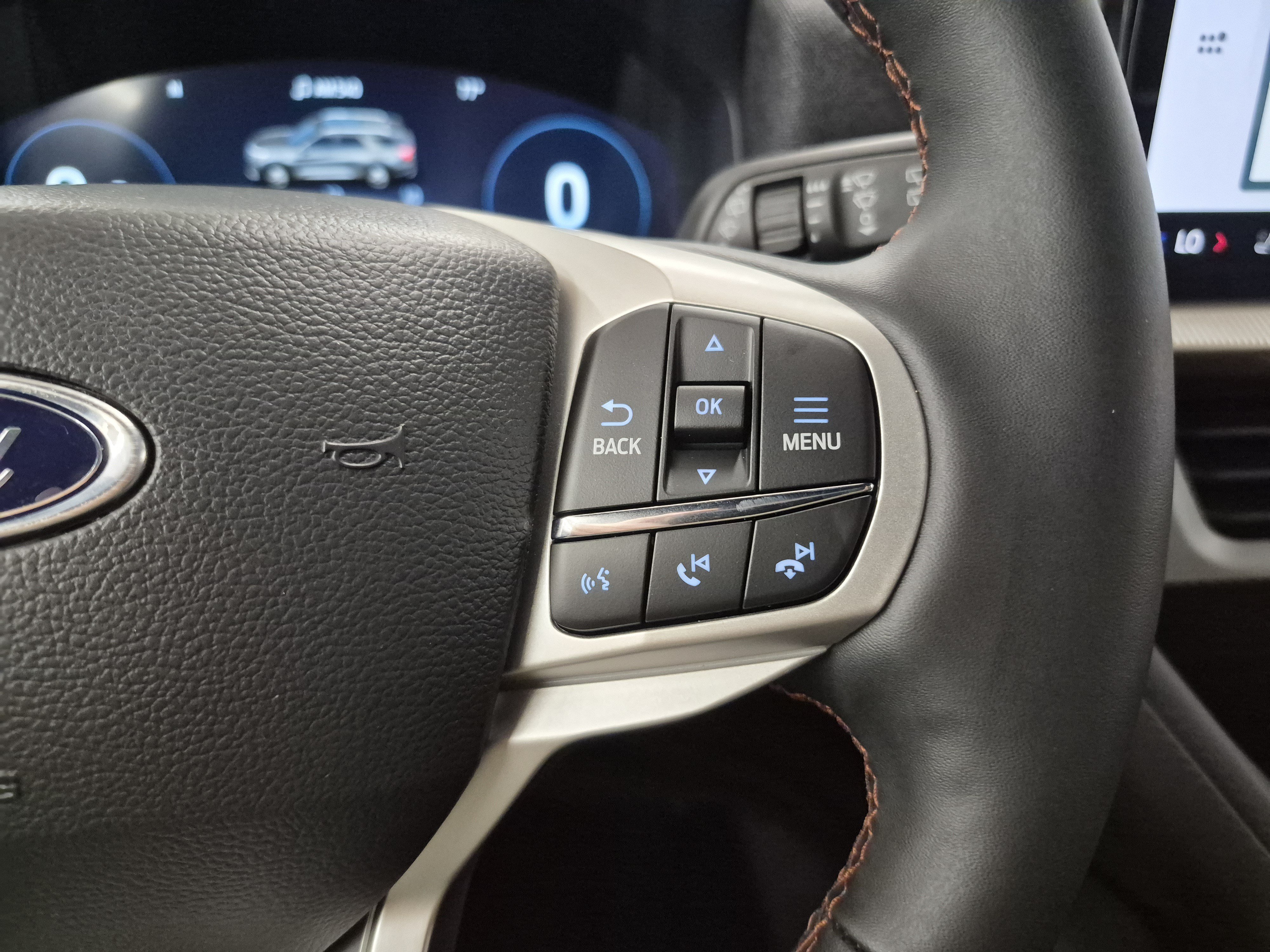 New 2027 Ford Explorer Active w/ Active Comfort Package RWD image 23
