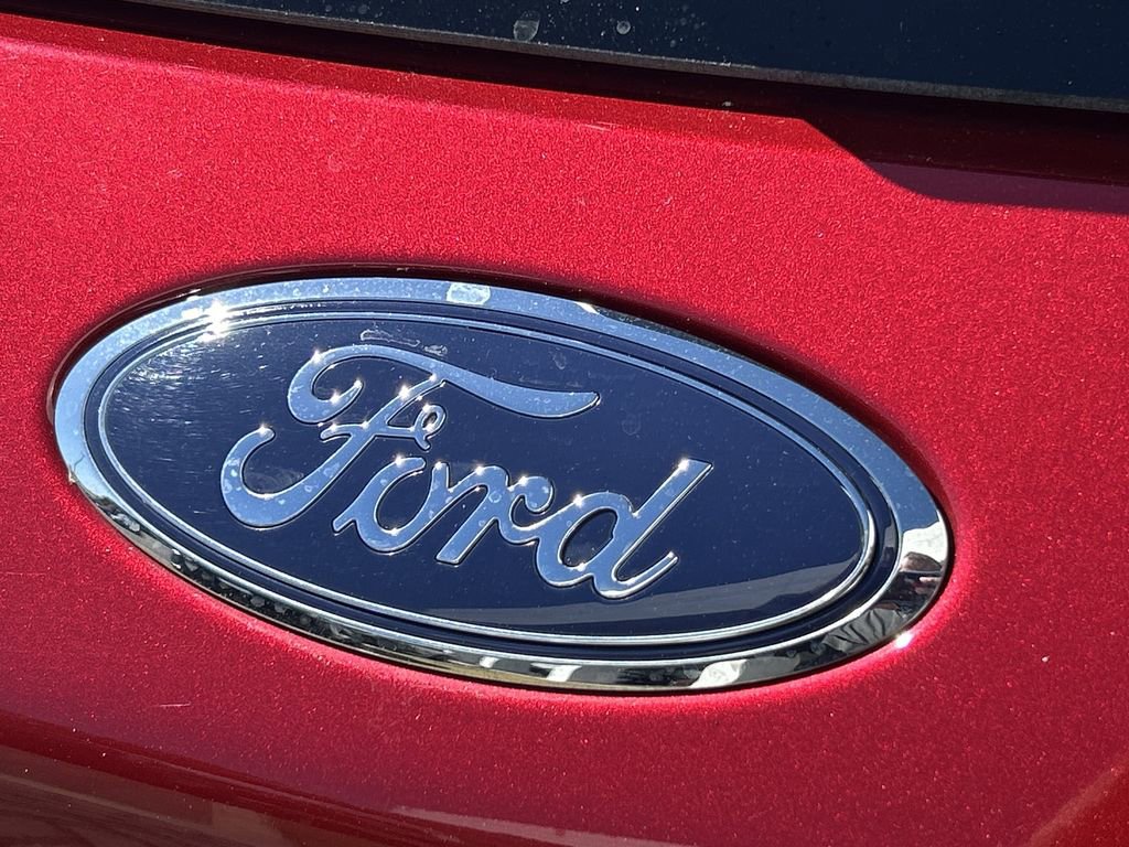 Used 2022 Ford Escape SE w/ Cold Weather Package image 10