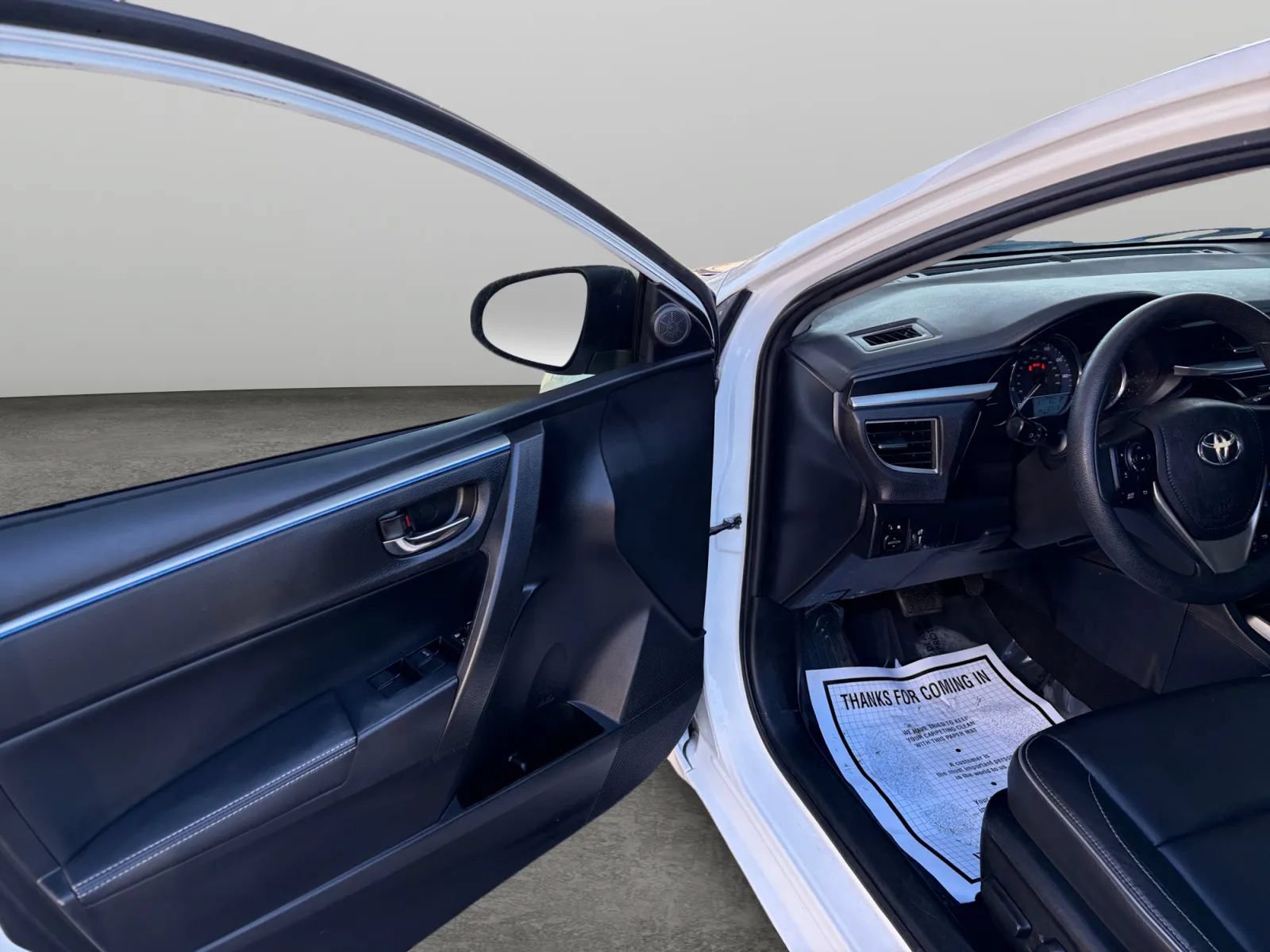 Used 2016 Toyota Corolla LE Premium FWD image 11