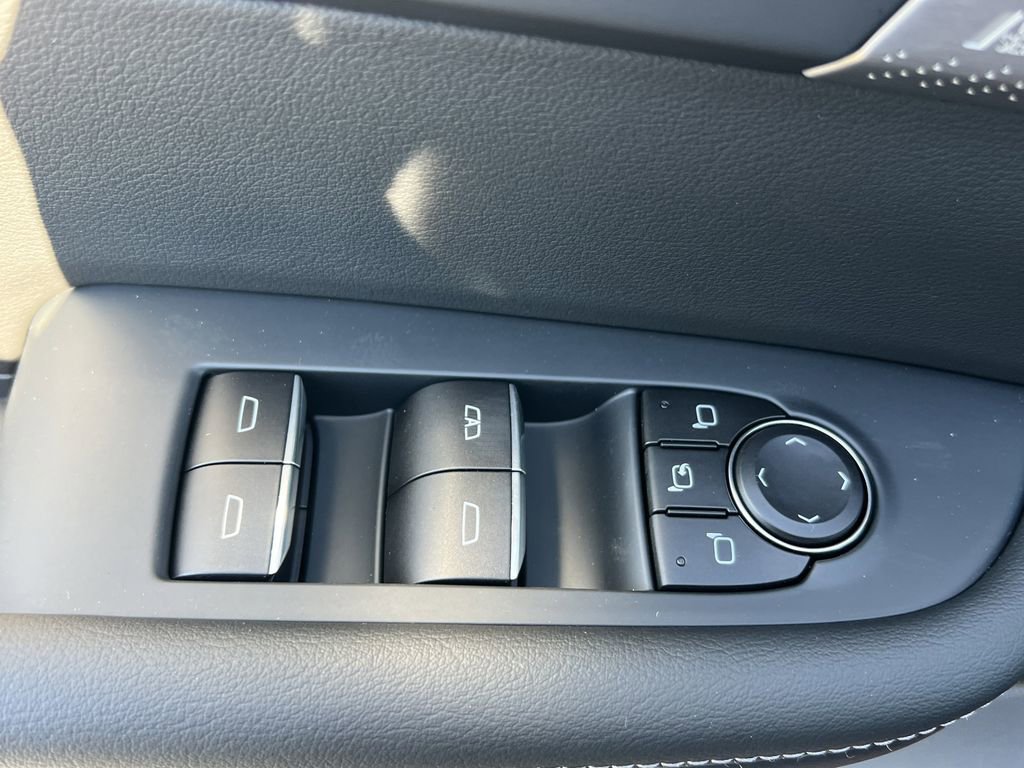 New 2026 Buick Enclave Avenir FWD image 16