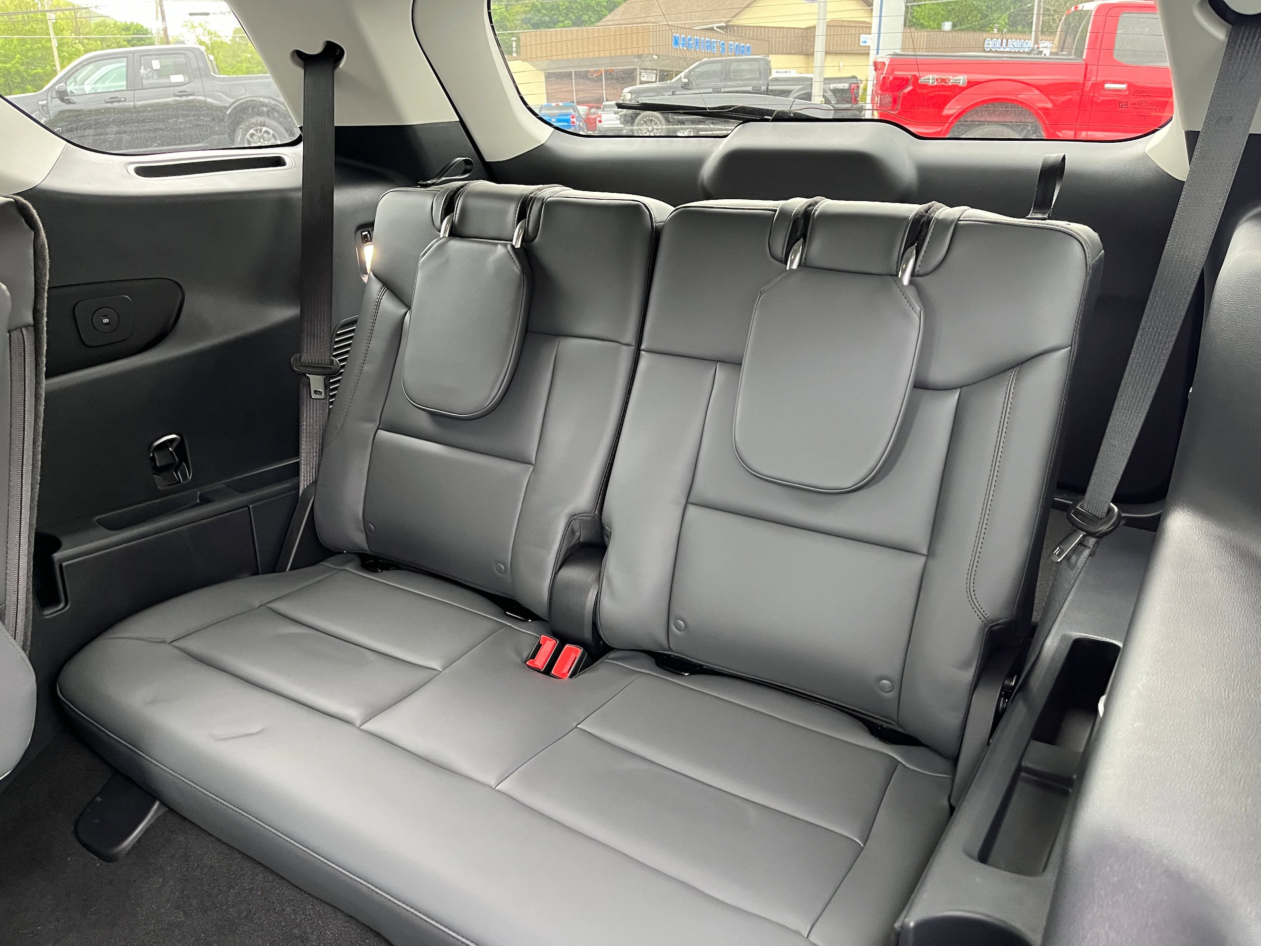 New 2026 Ford Explorer Active w/ Active Comfort Package AWD/4WD image 12