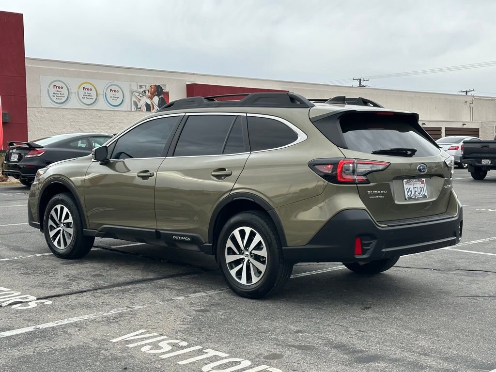Used 2020 Subaru Outback Premium image 5