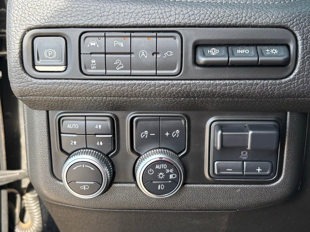 Used 2021 GMC Yukon XL Denali w/ Denali Ultimate Package image 29