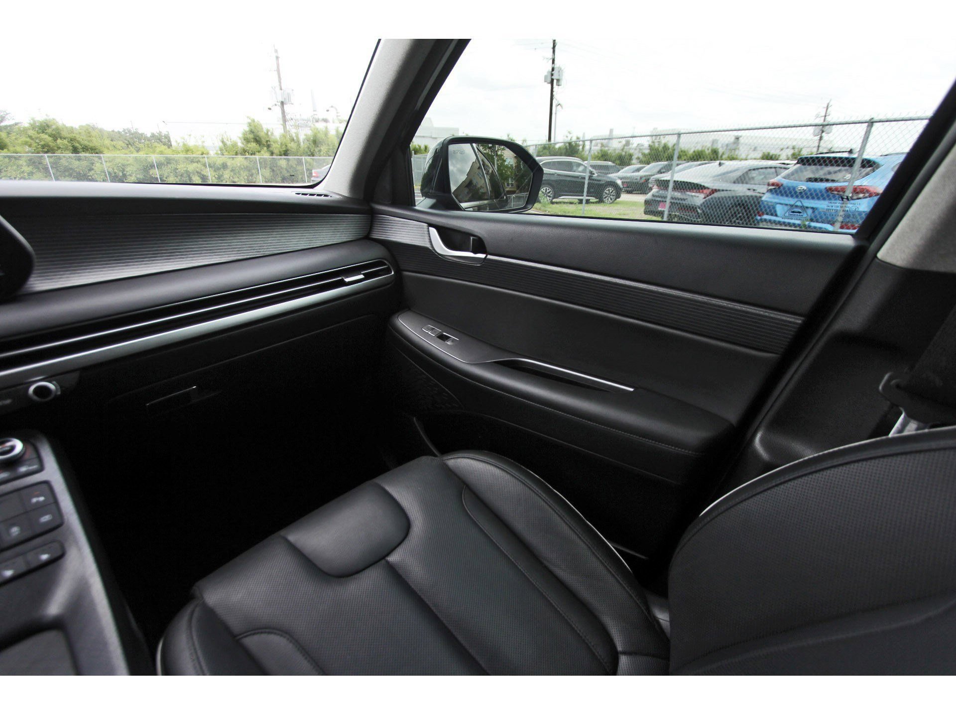 Used 2023 Hyundai Palisade Limited FWD image 11