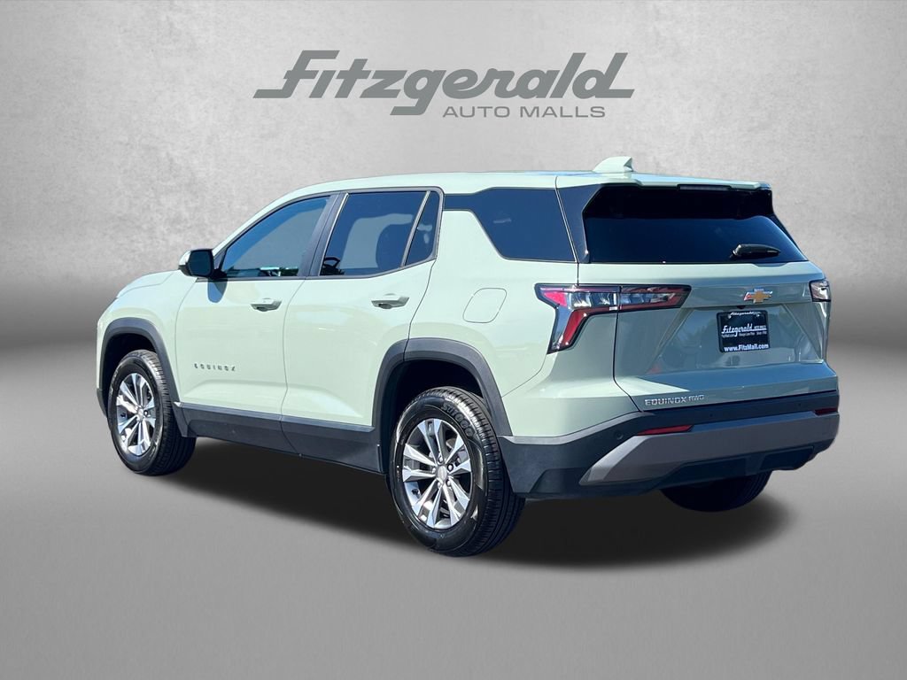 Used 2026 Chevrolet Equinox LT AWD/4WD image 9