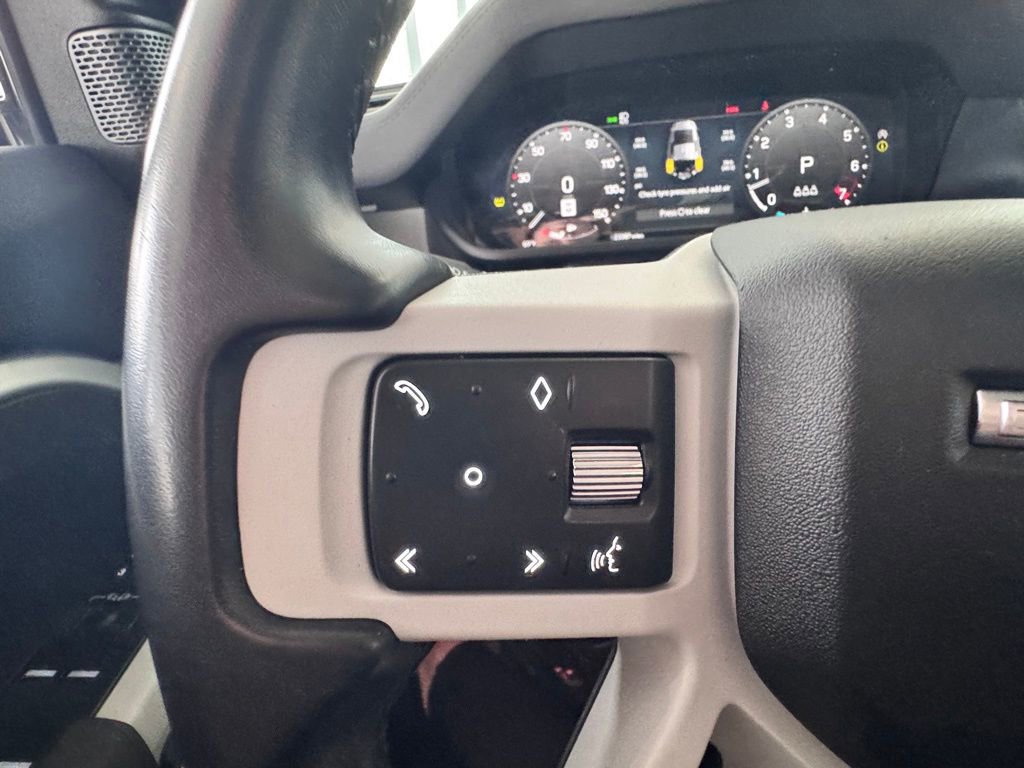 Used 2023 Land Rover Defender 110 S image 43