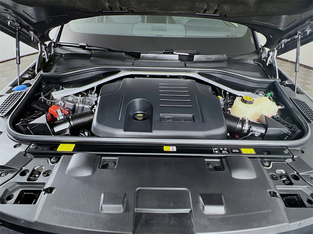 Certified 2024 Land Rover Range Rover Sport Dynamic SE image 32