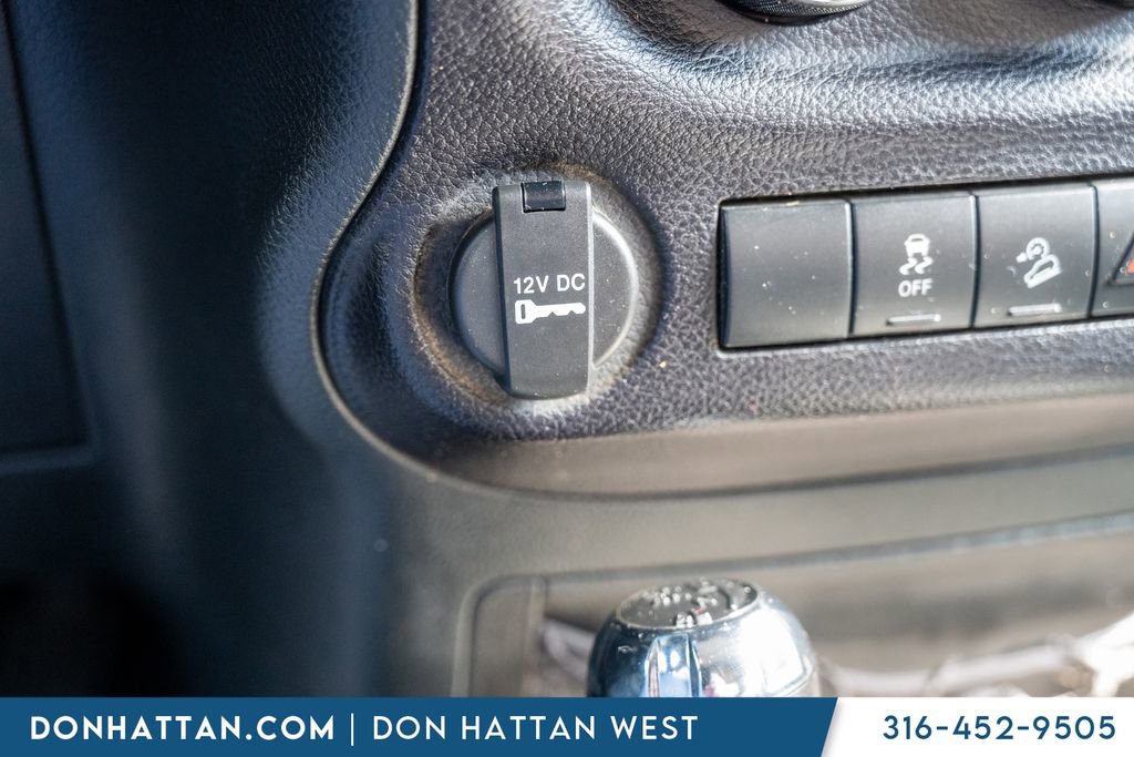 Used 2016 Jeep Wrangler Sport image 12