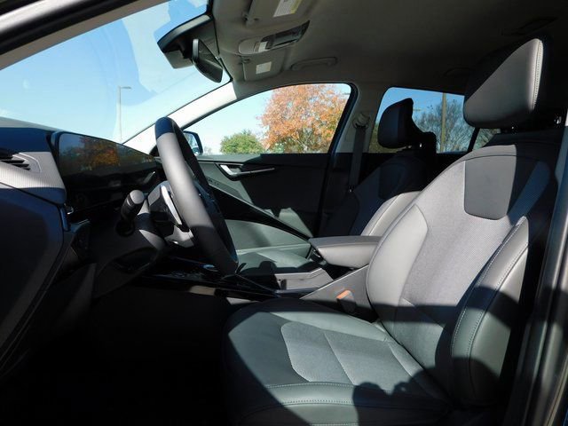 Used 2024 Kia Niro Wind w/ Wind Preserve Package image 12