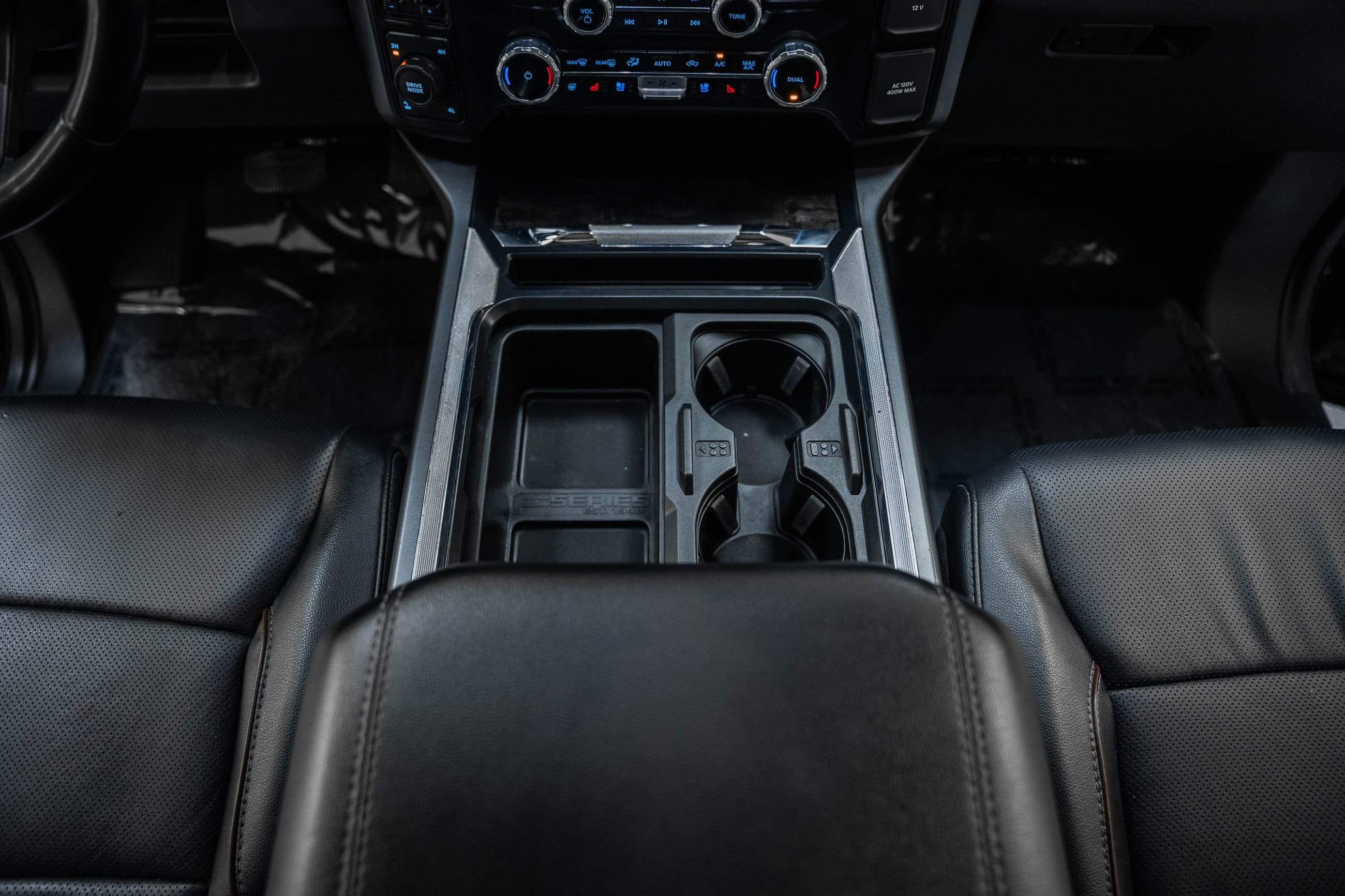 Used 2023 Ford F350 Lariat w/ Lariat Ultimate Package image 33