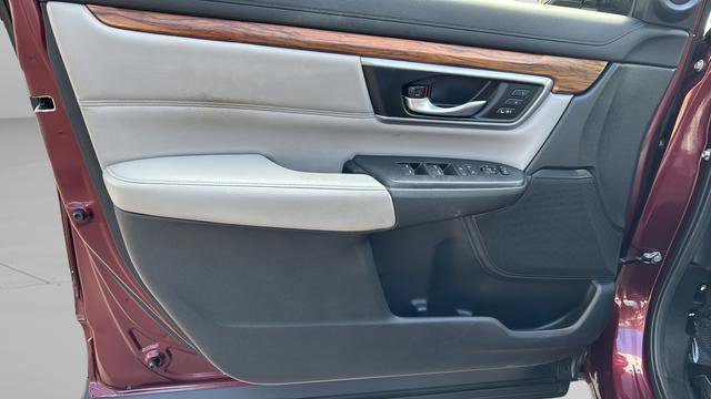 Used 2017 Honda CR-V Touring image 10