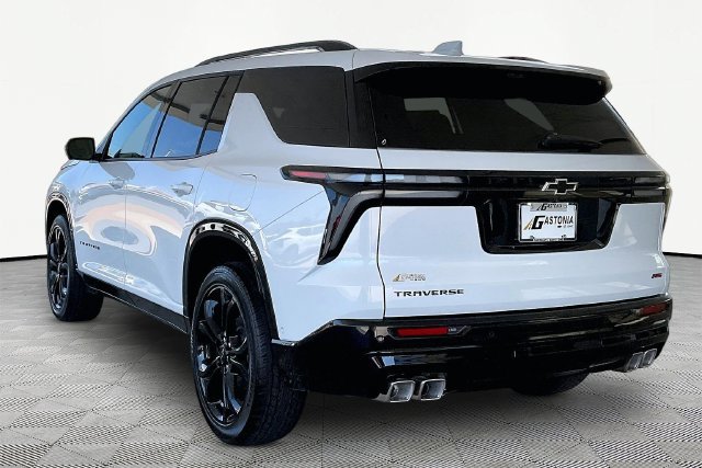 New 2027 Chevrolet Traverse RS FWD image 3