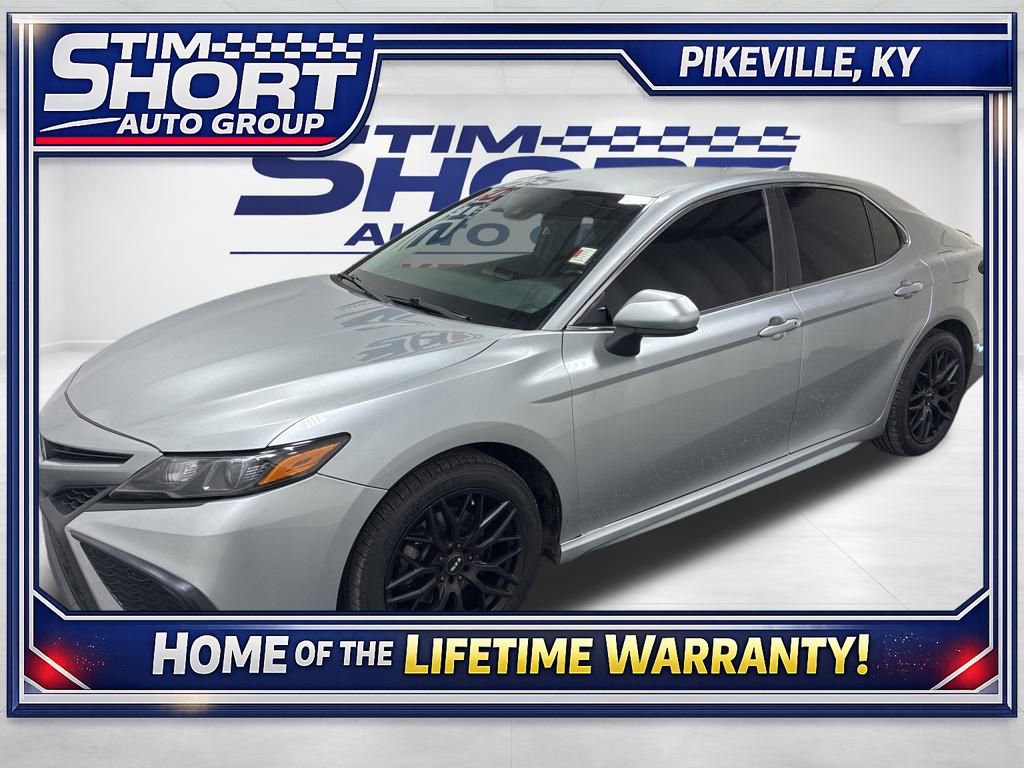 Used 2021 Toyota Camry SE FWD image 1