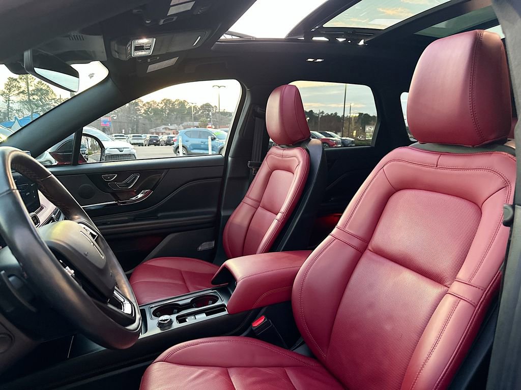 Certified 2025 Lincoln Corsair Reserve image 8