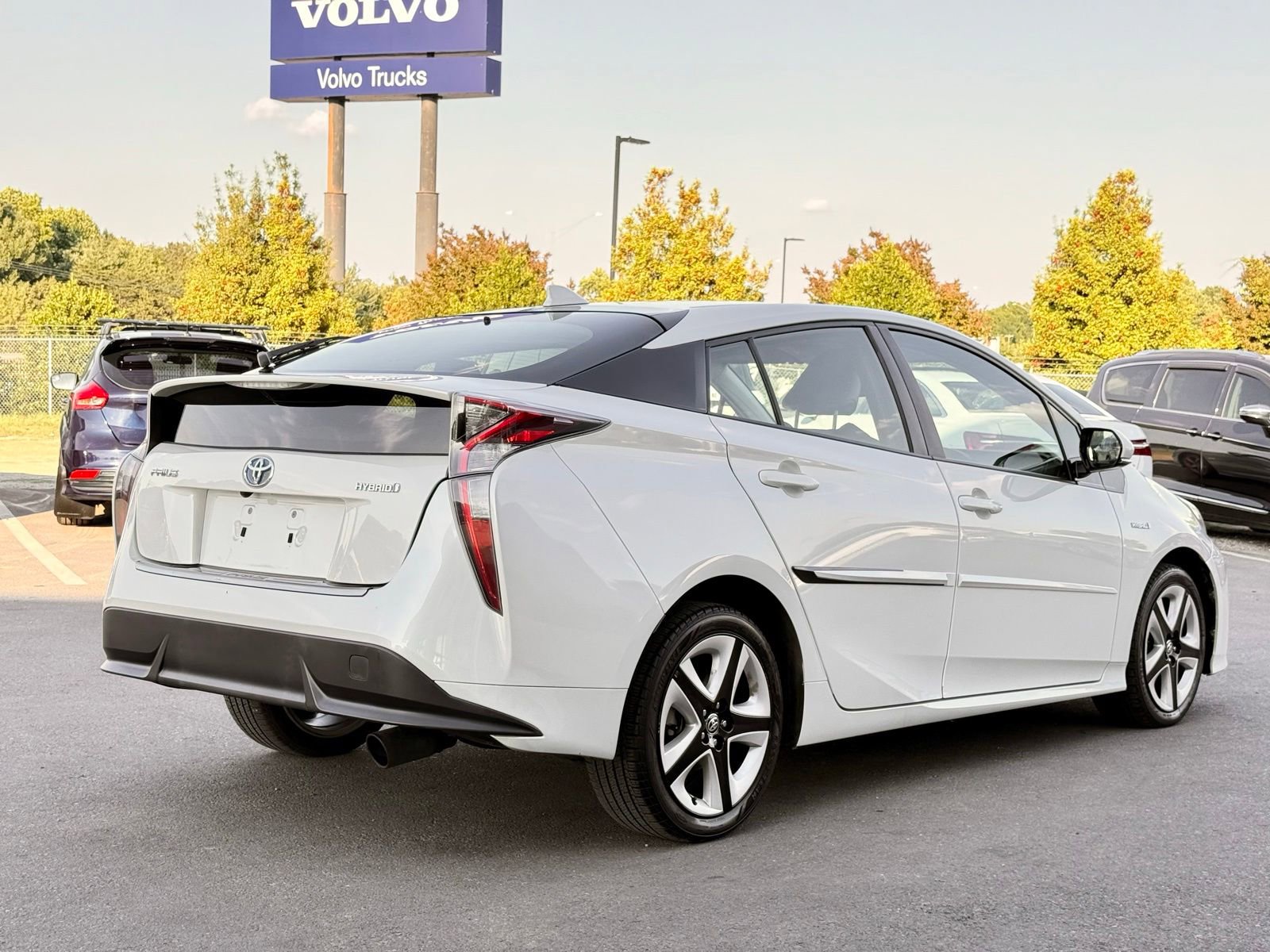 Used 2016 Toyota Prius Four Touring w/ Protection Package FWD image 9