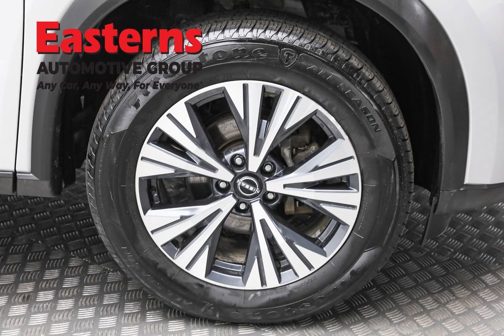 Used 2022 Nissan Rogue SV image 31