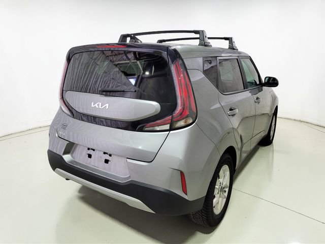 Used 2023 Kia Soul LX w/ LX Technology Package image 18