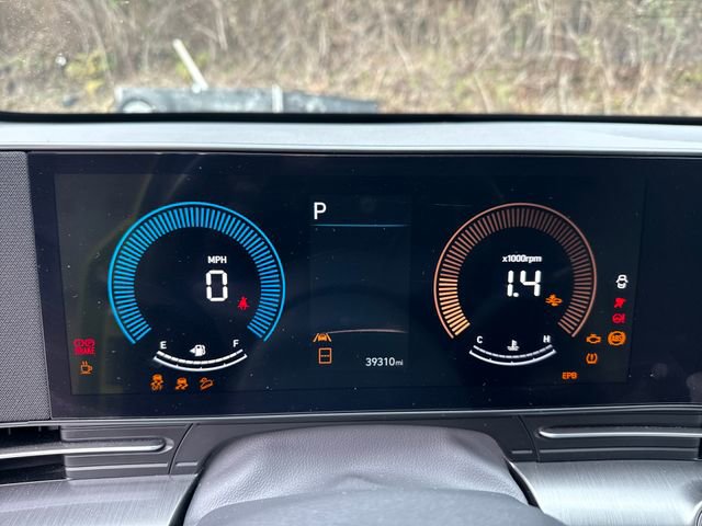 Used 2024 Hyundai Kona SEL FWD image 50