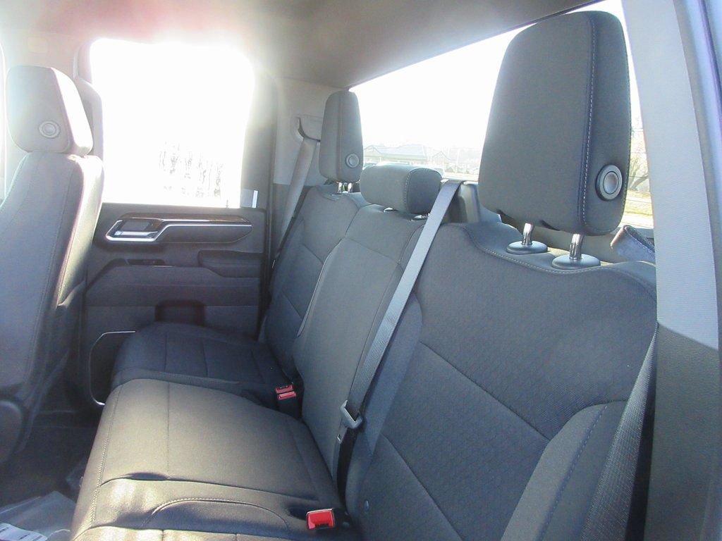 New 2026 GMC Sierra 2500 SLE w/ SLE Value Package; image 15
