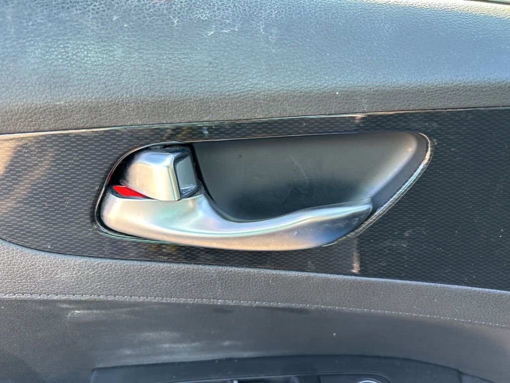 Used 2023 Kia Forte GT-Line image 18